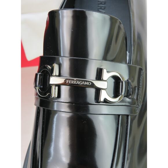 NIB FERRAGAMO FIORELLO BLACK PATENT LEATHER GANCINI BIT LOGO LOAFERS 9.5 M ITALY main image 11